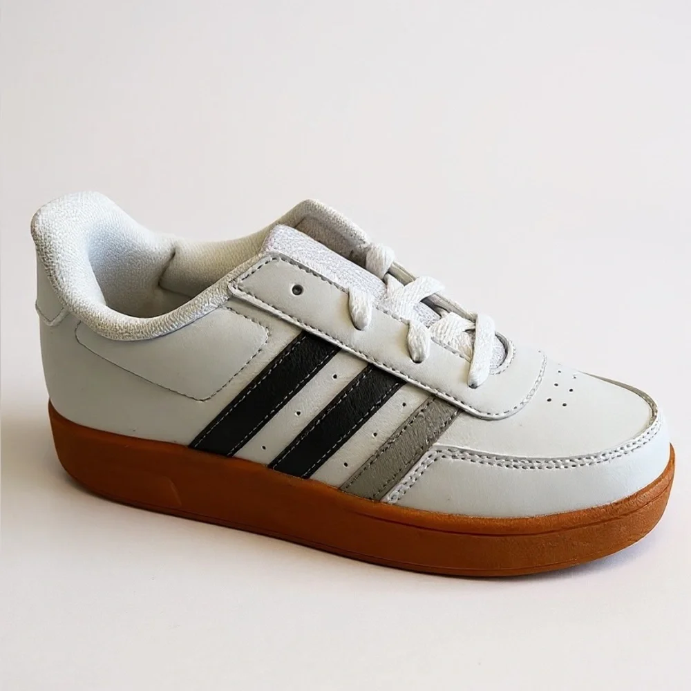 Adidas breaknet lifestyle court lace shoe sneaker White Gum‎ Sole size youth 4